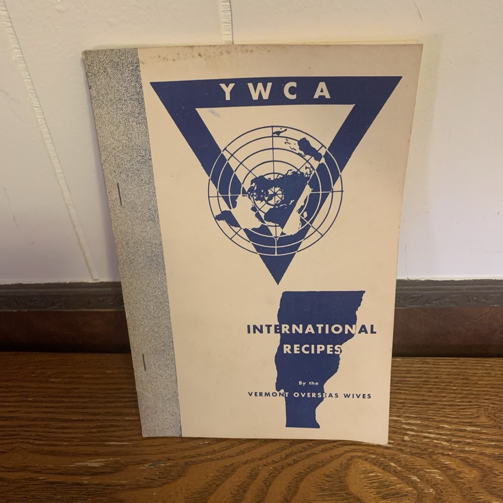 YWCA Vermont Overseas Wives Vintage INTL RECIPES Cookbook 1950’s? 26 pages #E1