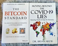 2 book’s combo The Bitcoin Standard , Moving Beyond theCovid-19 Lies👌👌👍pb