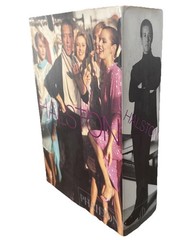 Halston by Patricia Mears and Steven Bluttal 2001 Hardback Book