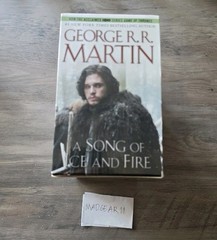George R.R. Martin A Song of Ice and Fire 5-Book Fantasy Box Set (English)