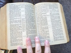 Holy Bible King James Teachers Self Pronouncing Edition