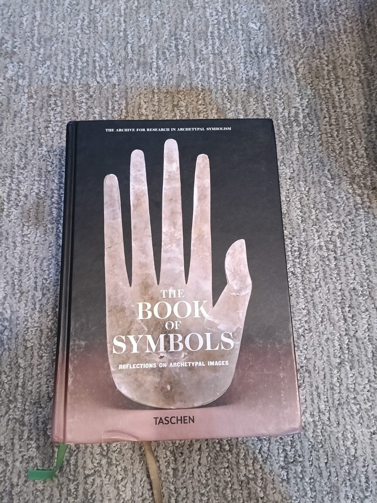 The Book of Symbols Archive for Research in Archetypal Symbolism (2010) [VG]
