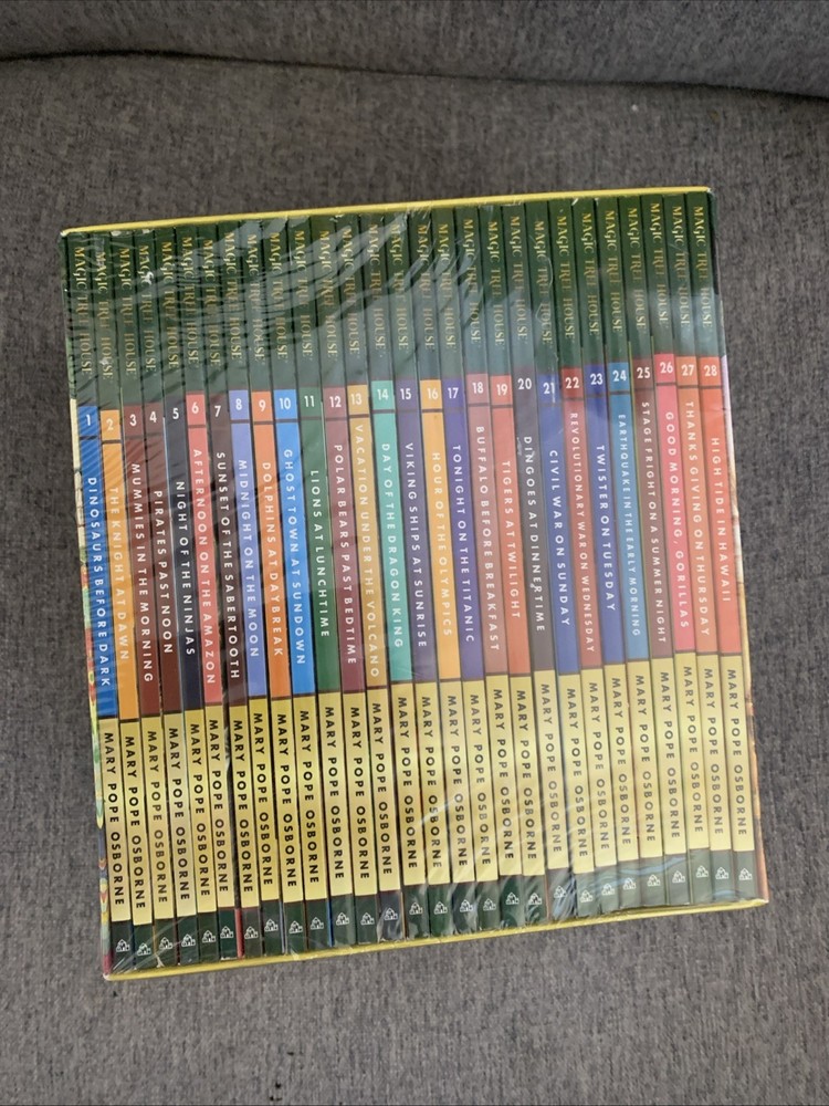MAGIC TREE HOUSE A Library of Books 1-28 Boxed Set by Mary Pope Osborne