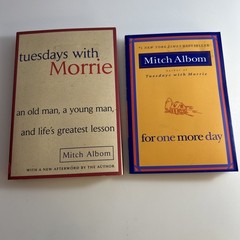 Tuesdays with Morrie: An Old Man, a Young Man PLUS 1 📕 2921