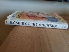 My Side of the Mountain – Hard Cover – Dust Jacket – Newbery Honor Medal – VTG