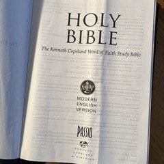 The Kenneth Copeland Word Of Faith Study Bible Modern English Leather