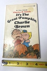 It’s The Great Pumpkin Charlie Brown Schulz 1968 Peanuts Snoopy 1st Signet Ed.
