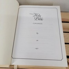 BOOK Holy Bible NIV Large Family Bible with Gold Gilding (Hardcover) 9″ X 11.5″