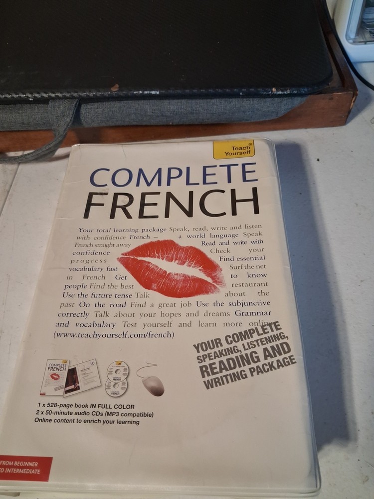 Complete French: A Teach Yourself Guide (Teach Yourself Language)