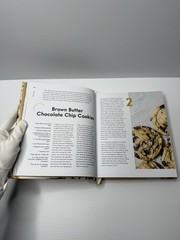 100 Cookies: the Baking Book for Every Kitchen with Classic Cookies Novel Treats