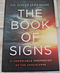 DR. DAVID JEREMIAH HC BOOK, STUDY GUIDES 1&3 + 31 LESSONS THE BOOK OF SIGNS