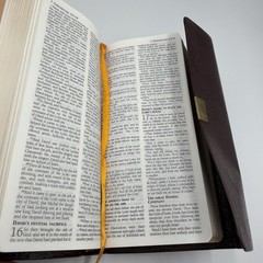 Holy Bible King James Version Barbour 2003 Burgundy Mini Leather Bound Pocket