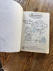 Strawberry Shortcake: : 400 Pages of Coloring Fun! (Strawberry Shortcake) BB