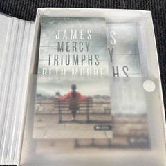 JAMES Mercy Triumphs Beth Moore Leader Kit – 6 DVDs Leader Guide Member Book