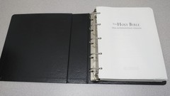 Holy Bible Wide Margin Looseleaf Reference Edition NIV 3-Ring Binder Hendrickson