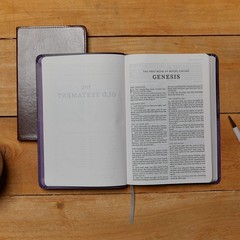 KJV Holy Bible: Value Large Print Thinline, Pink Leathersoft, Red Letter,…