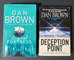 Lot – ROBERT LANGDON SERIES Books 1-5 + 2 Bonus By Dan Brown + Cracking the Code