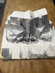 Game of Thrones : A Pop-Up Guide to Westeros by Matthew Reinhart (2014,…