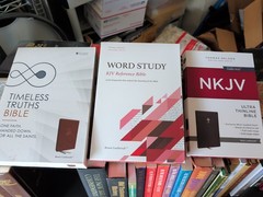 MINISTER’S BIBLE & BOOK LOT J4: 4 Bibles/Theology/History/Reference/Sermons WOW