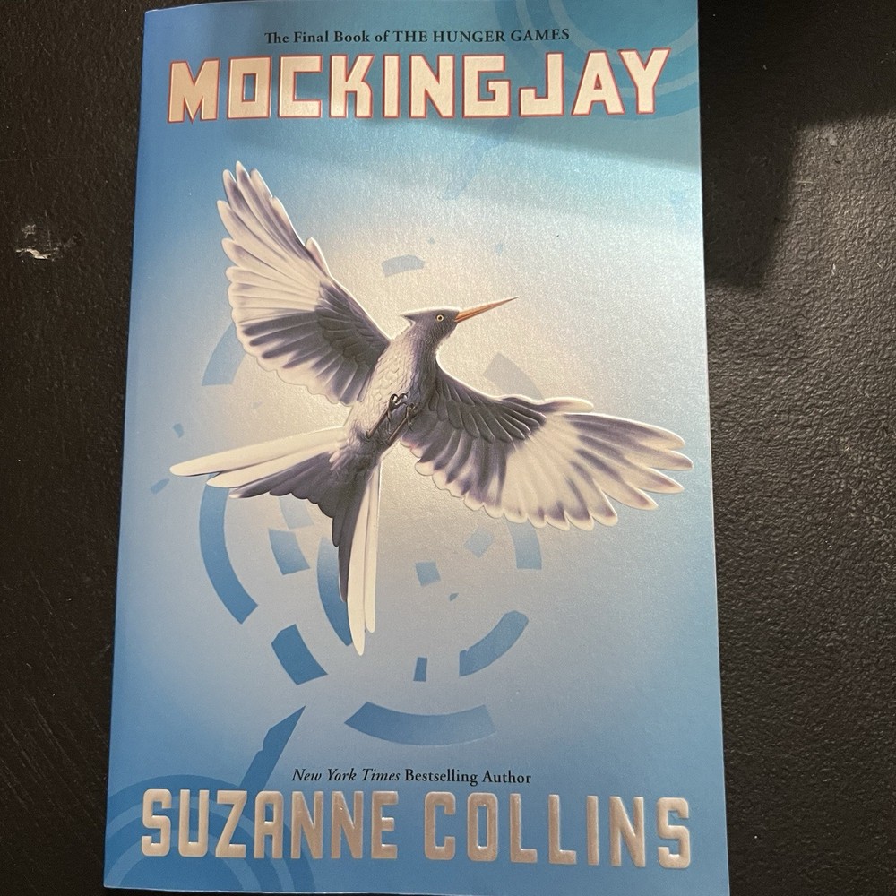 Mockingjay Suzanne Collins Hunger Games Paperback Brand New
