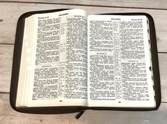 Библия Russian Bible large print Большой формат золотой срез​ индексы молния