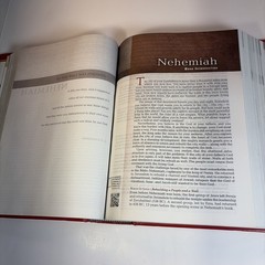 Jeremiah Study Bible-NKJV (Hardback or Cased Book) Dust Jacket Jeremiah