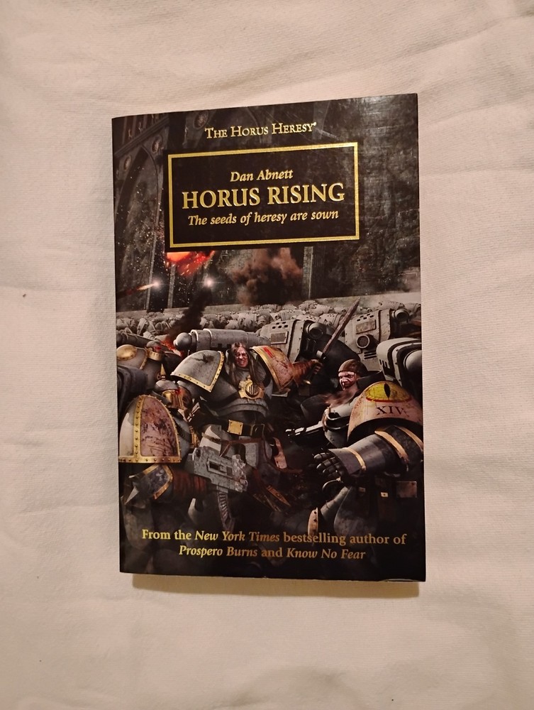 Warhammer 40k – Horus Rising – Large Format