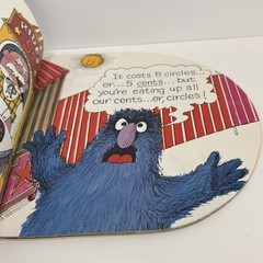 Vintage Sesame Street Cookie Monster Circle Book Golden Shape Book 1972 CTW