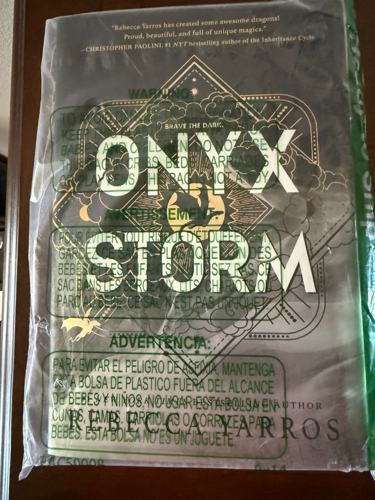 ONYX STORM Hardcover Book NEW by Rebecca Yarros Deluxe Limited Edition