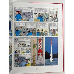 Hergé Tintin on the Moon Hardcover 2-in-1 Edition Destination Explorers 2019