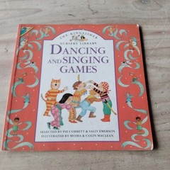 DANCING AND SINGING GAMES BOOK (PIE CORBETT & SALLY EMERSON) 22CM X 22CM