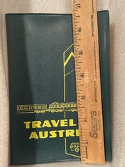Vintage 6.5″ Travel in Austria Book Vinyl Cover w/Fold Out Maps *Pre-Owned* BSDS