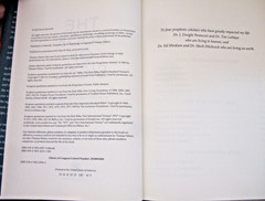 DR. DAVID JEREMIAH HC BOOK, STUDY GUIDES 1&3 + 31 LESSONS THE BOOK OF SIGNS