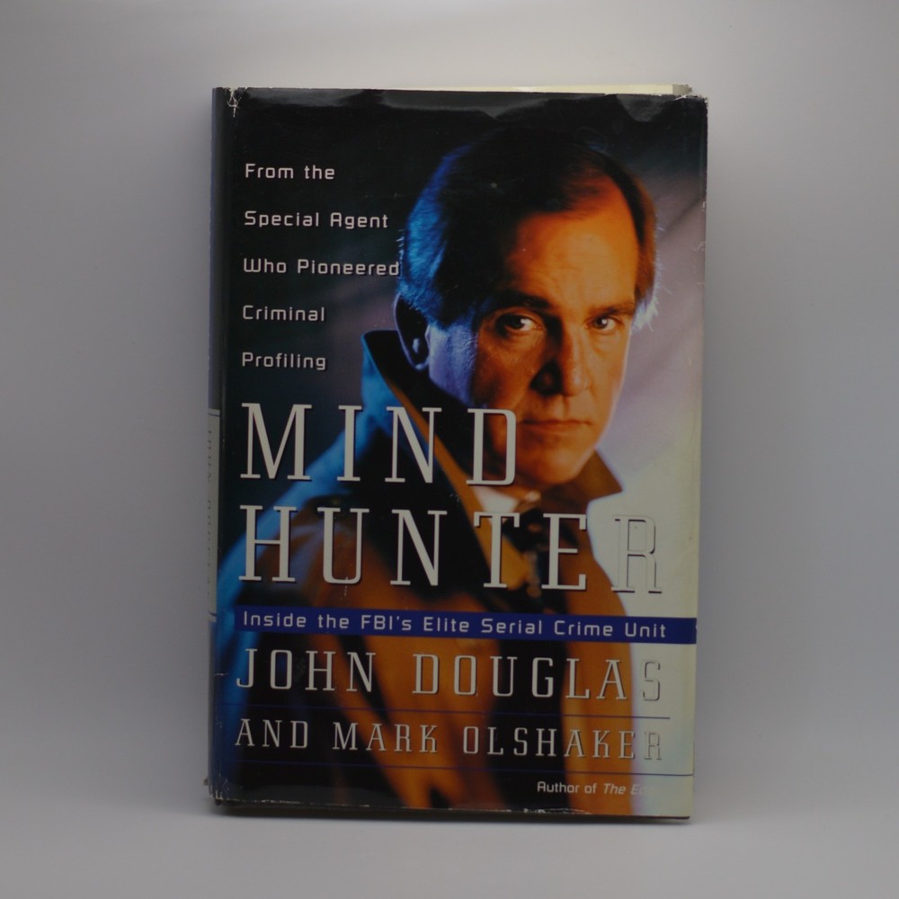 Mind Hunter: Inside the FBI’s Elite Serial Crime Unit by John E. Douglas (068480