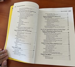 Book known for simplifying complex topics for a general audience.