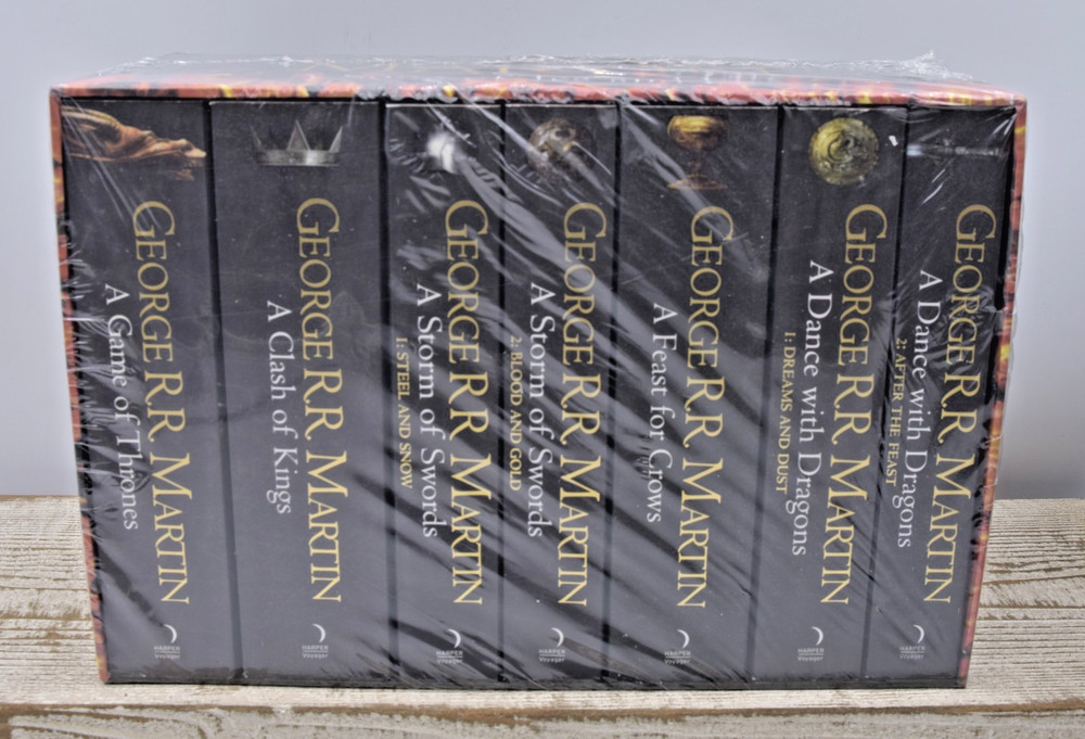 George R.R. Martin A Song of Ice and Fire Box Set: Includes 7 Novels