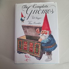Vintage The Complete Gnomes Wil Huygen Rien Poortvliet HC Blue Abrams USA RARE