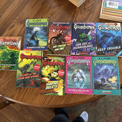 Give Yourself Apple Fiction Scholastic Goosebumps RL Stine Lot 25