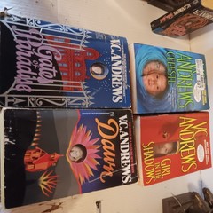 HUGE Lot 37 V.C. Andrews Used Paperback Books Includes several Keyhole Covers