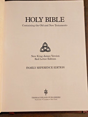 Large 11.5″ Holy Bible NKJV Thomas Kinkade Lighting the Way Home Bonded Leather