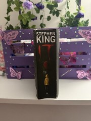 Stephen King It Paperback Fiction Horror Novel Film/TV Adaptation