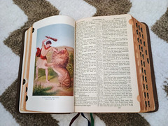 HOLY BIBLE King James KJV National Bible Press Brown THUMB INDEX Words In Red