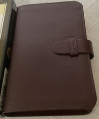 ESV COMPACT THINLINE EDITION. PREMIUM BONDED LEATHER. SLIDE TAB. NEW IN BOX.