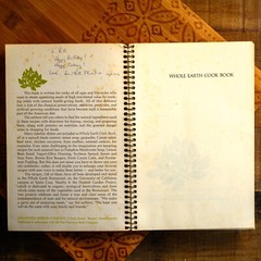 1972 VTG Whole Earth Cook Book PB – Sharon Cadwallader Judi Ohr – Santa Cruz CA