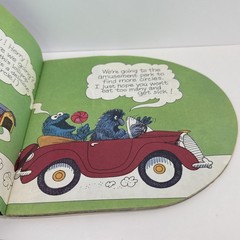 Vintage Sesame Street Cookie Monster Circle Book Golden Shape Book 1972 CTW