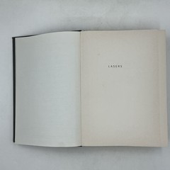 Lasers by Siegman, Anthony E. (1986) – Hardcover, by Siegman Anthony E. -No DJ