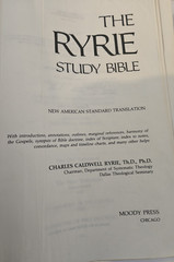 Ryrie Study Bible New American Standard Moody Press 1978 Black Bonded Leather