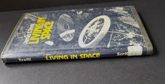 Living In Space – Hardback Book By James S. Trefil – Vintage 1981 – Colonization