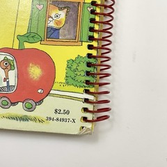 Vintage 1981 Richard Scarry’s Busy Houses RARE Shaped Board Book Spiral Bound