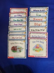 Lot of 15 PHONICS READERS + Storage Container / Scholastic Grades K-1, LN